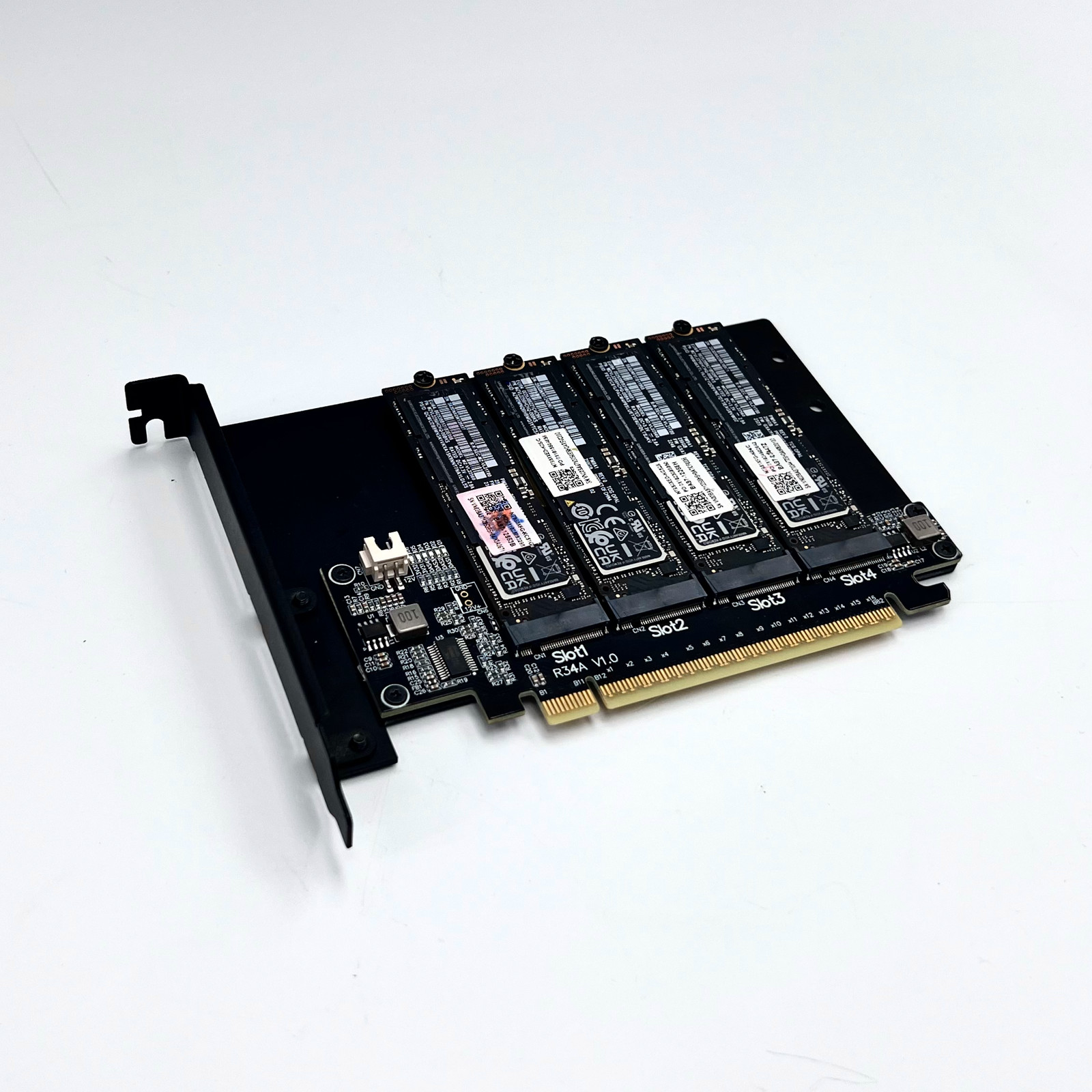 Adaptador de bifurcación PCIe  - Quad M.2 Nvme Pcie Bifurcation Card reseña y precio